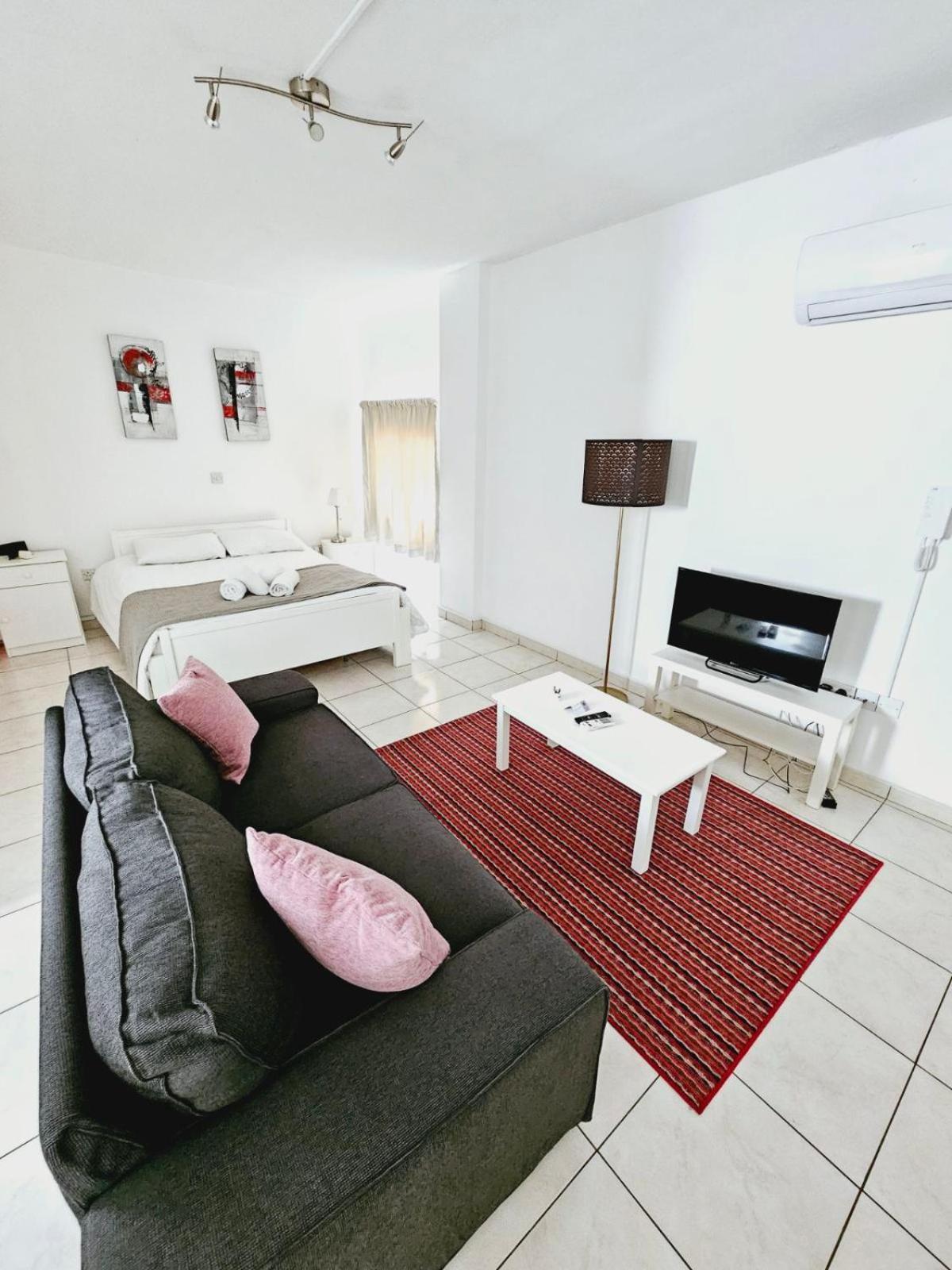 Stephanie City Apartments Larnaca Luaran gambar