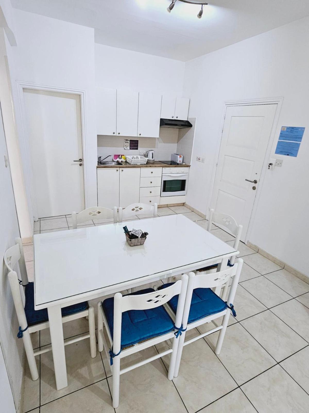 Stephanie City Apartments Larnaca Luaran gambar